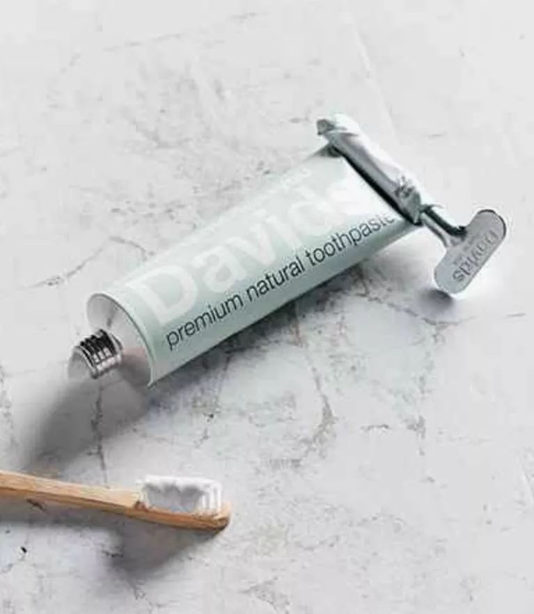 羽绒服脏了很难洗教你一招,羽绒服脏了教你一招立刻变新