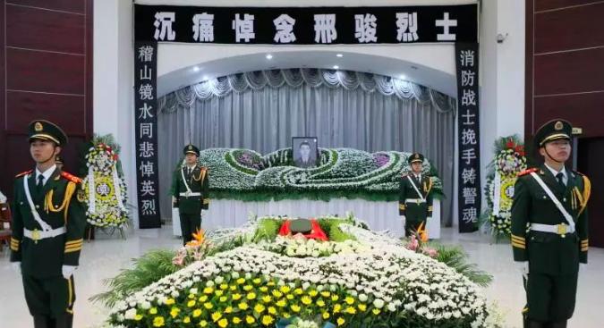 告别过去拥抱未来,告别过去拥抱未来原唱