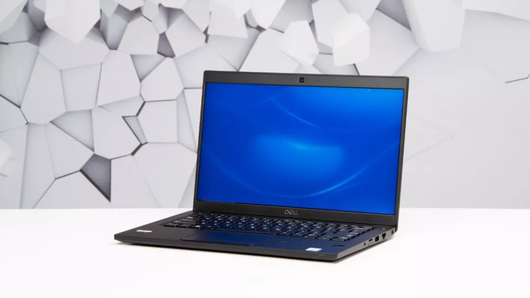 13寸笔记本哪款最轻,13寸最轻薄笔记本的牌子