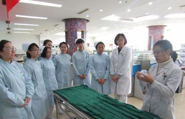 2019年我们一起同行机采成分科2018年采集血小板52408个治疗单位