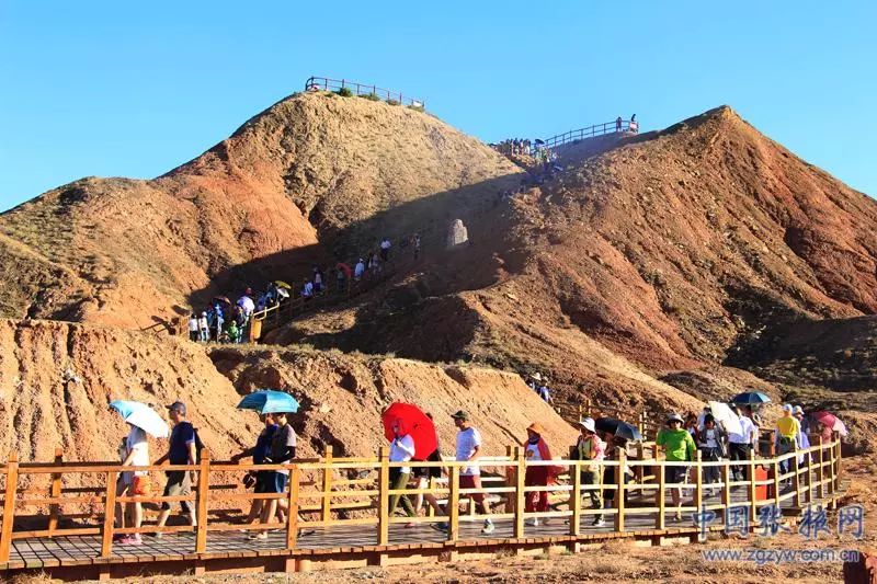 张掖七彩丹霞春节游客量,张掖七彩丹霞被评为5a级景区100强