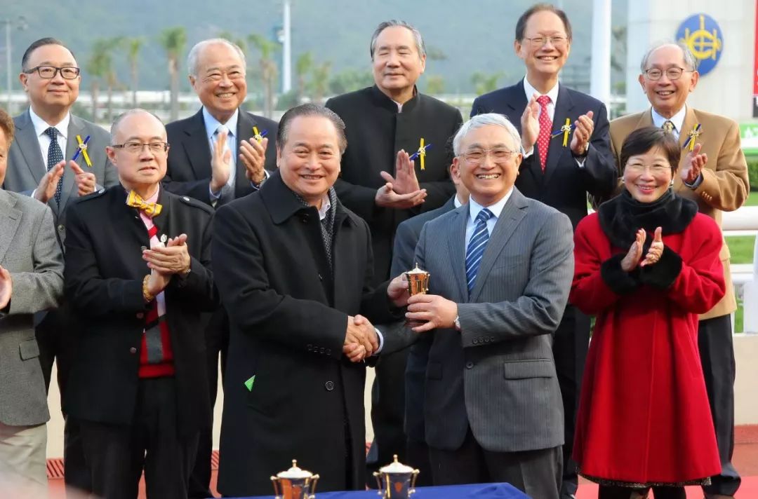 投注额达17.15亿港币，8万余马迷入场观赛！香港元旦赛马日再创新高