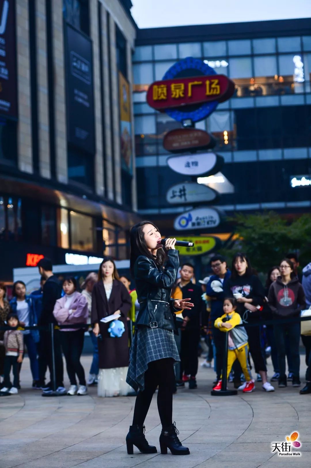 3天112万客流与1亿销售，龙湖重庆时代天街“乐园化经营”元年圆满收官