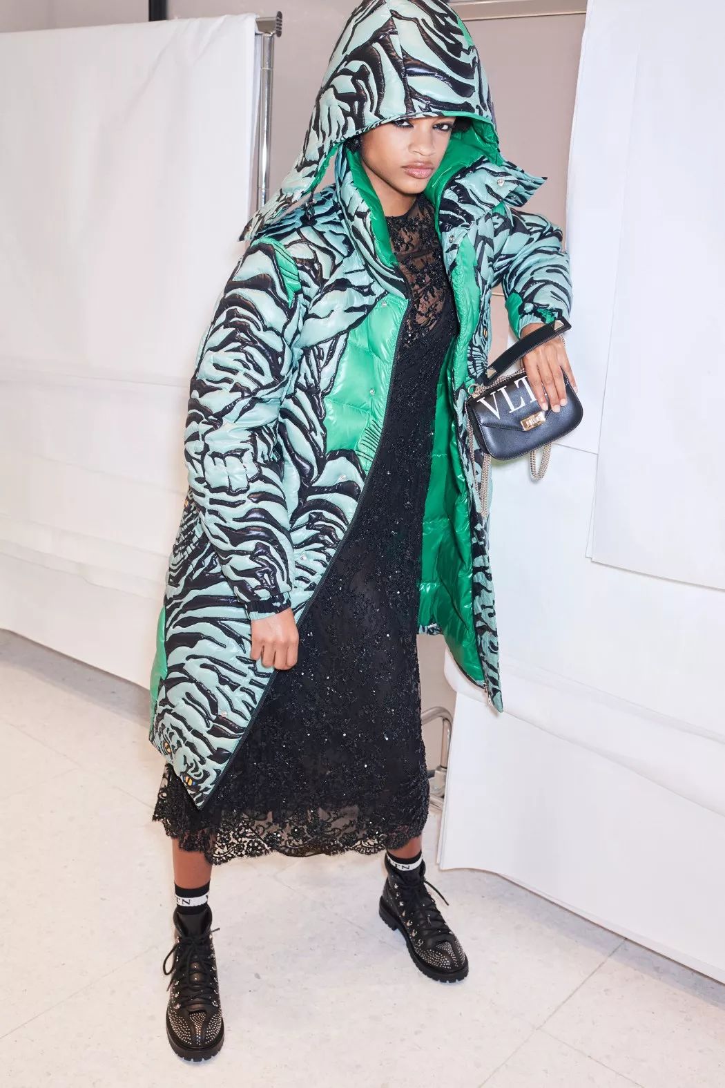 2024款最好看的滑雪服,90年代复古滑雪服