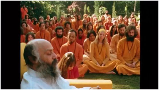 淫乱、*杀暗**、*听窃**、投毒残害近千人……此人罪行累累,却被包装成大师,出书600多本,影响至今