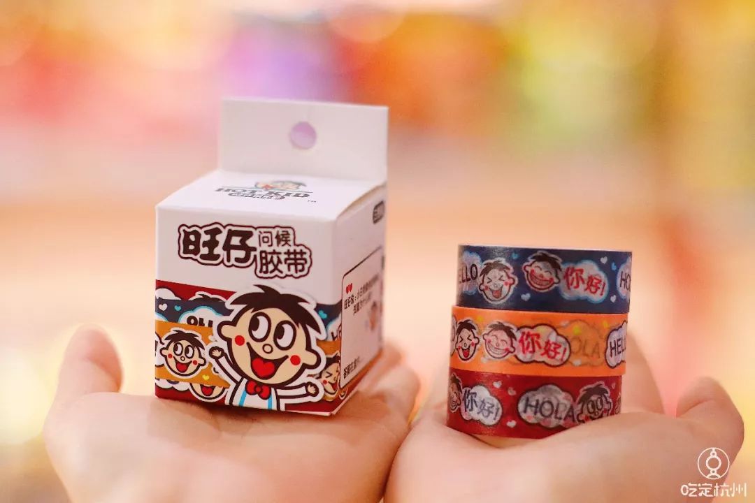 一个杯子100元,一个杯子100块钱