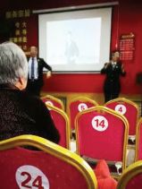 连续听课半年,买回数千元产品后,老人竟要……