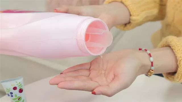 打*裤底**总是起球，抹点最便宜的它，再穿3年都不是问题