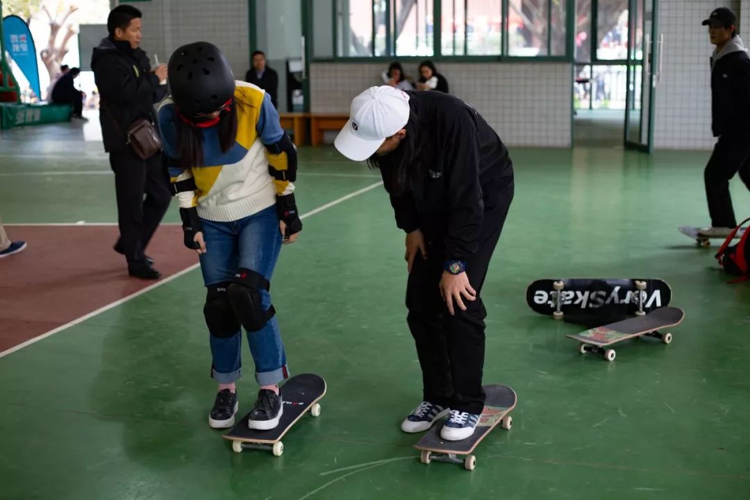 新年的第一天，沸点滑板进驻了深圳中学「今朝有九」游园会！