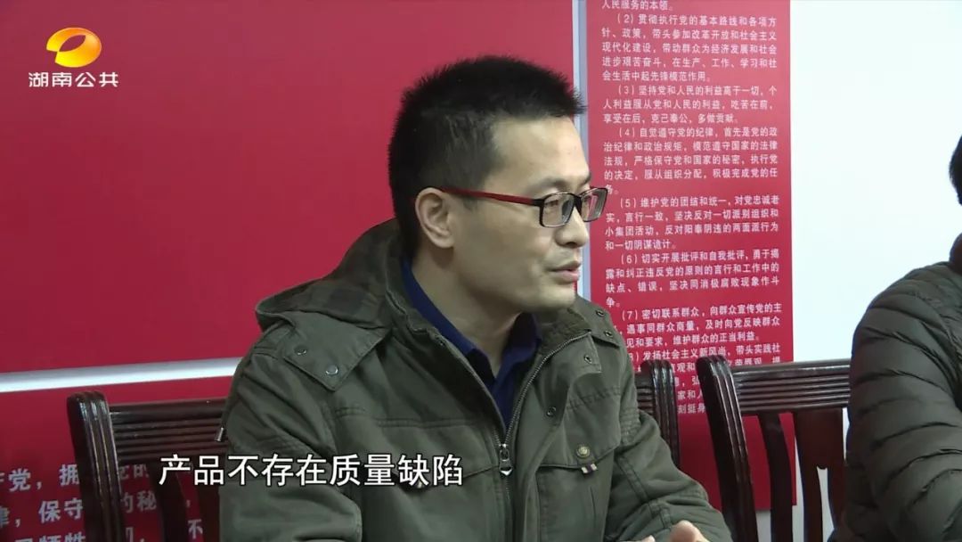 痛心18岁小伙水库游泳溺亡,20岁男子洗澡突然倒地身亡