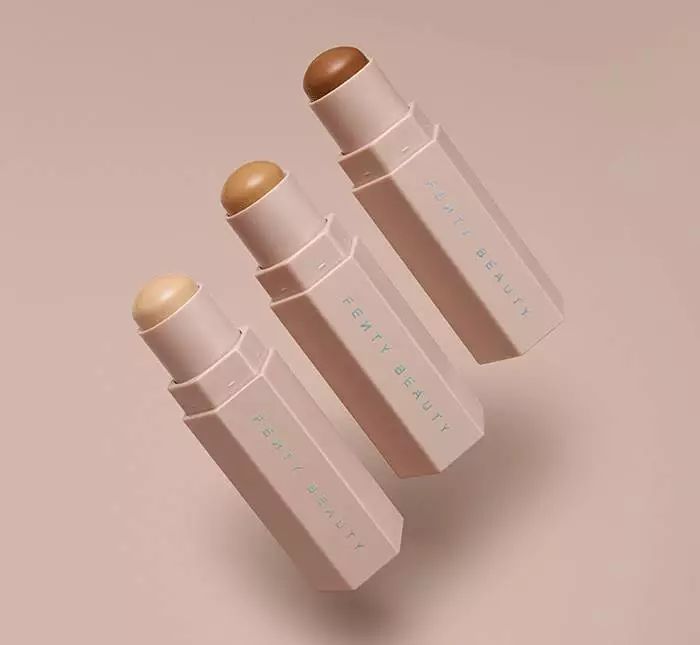 蕾哈娜彩妆卖了多少,蕾哈娜的彩妆到哪买