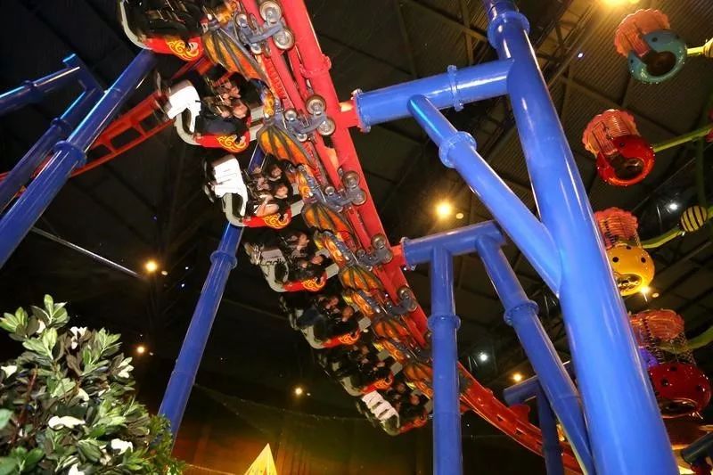 一站承包吃喝玩乐青岛最火爆商场你都打卡了吗