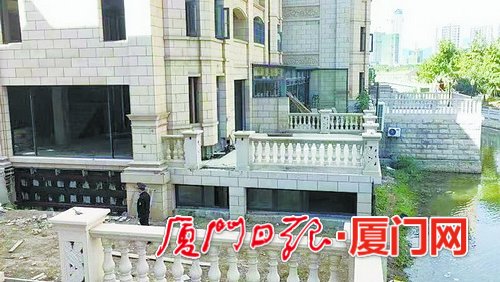 集美区拆除违建公告,厦门水晶湖郡违规装修事件
