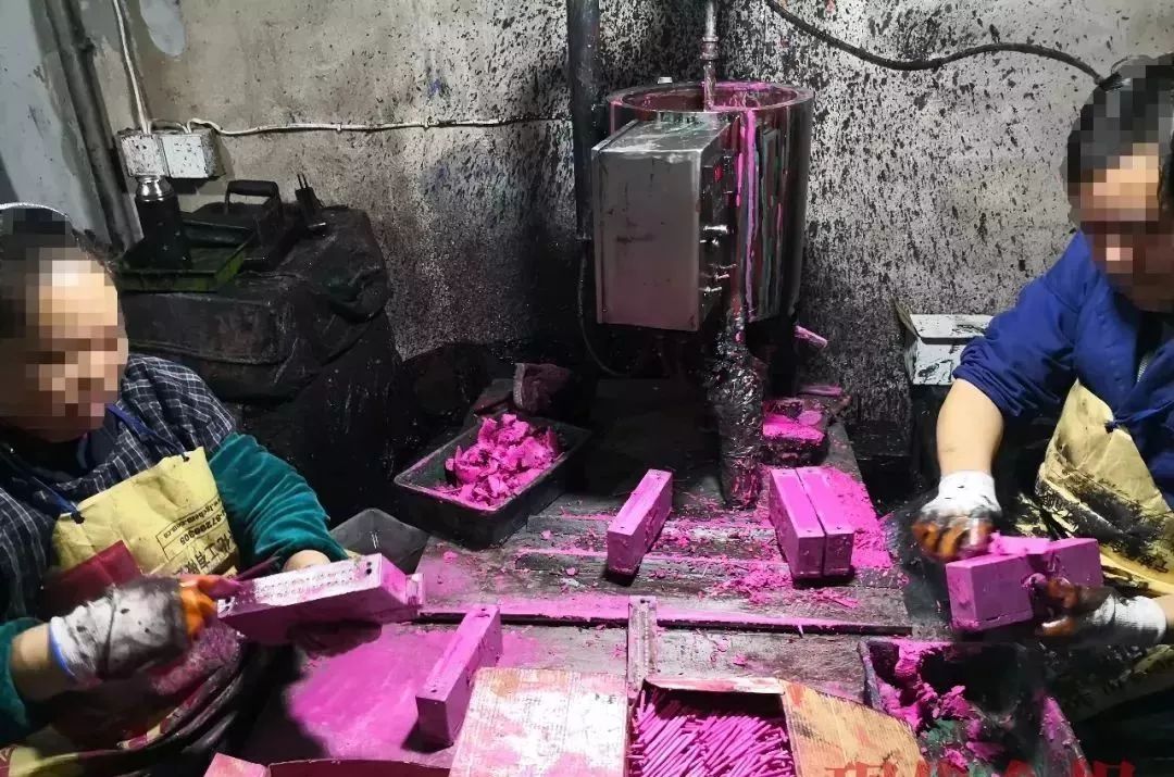 紧急!成本不超1元,生产过程触目惊心!你老婆可能正在用!