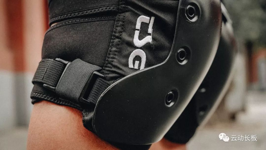 玩DH/FR？那你一定要了解这款革命性的长板专属护膝