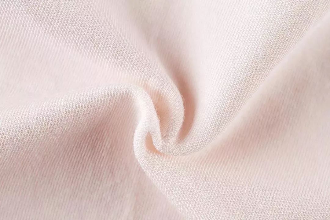 女性的妇科疾病70%和卫生巾有关,80%的女性都有妇科炎症对吗