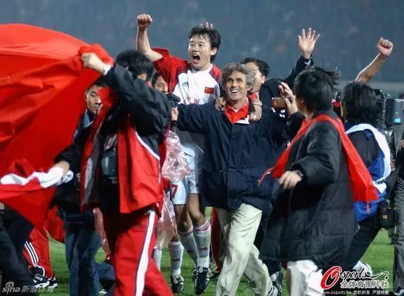 一堂足球课视频,一堂生动的足球课