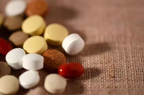 对乙酰氨基酚不良反应缓解,对乙酰氨基酚的副作用及禁忌