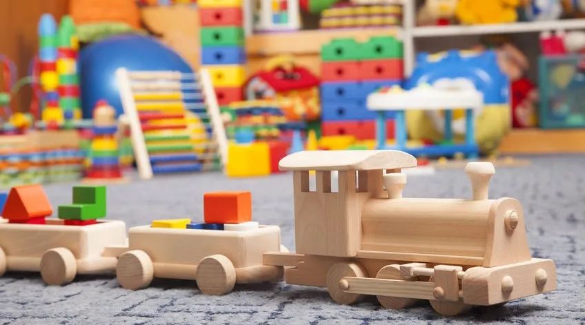 彩泥豌豆宝宝,大米彩泥作品