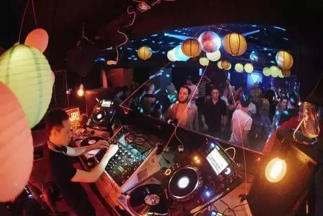 回不去的魔都,回不去的青春回不去的魔都