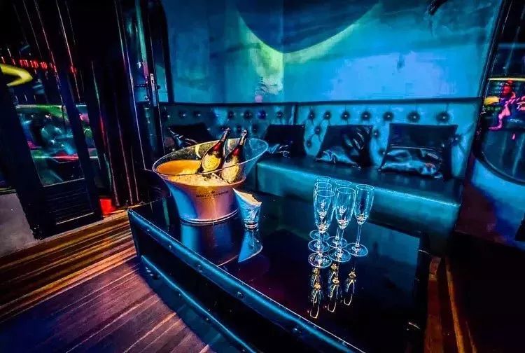 回不去的魔都,回不去的青春回不去的魔都