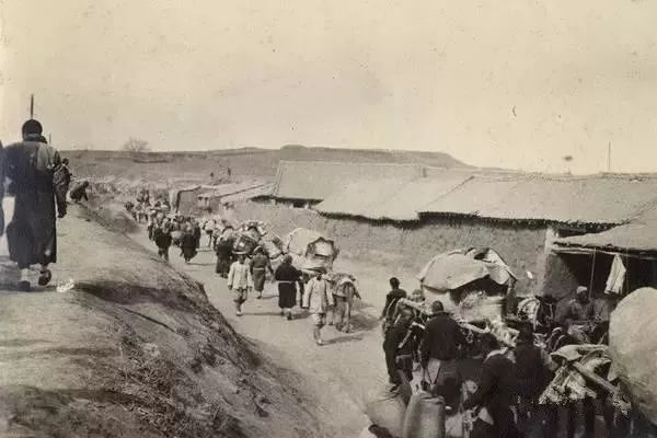 长春老照片1983年的长春街景,长春市珍贵老视频