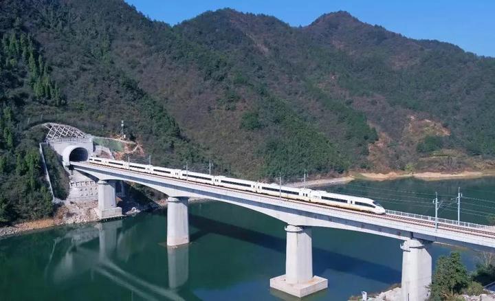 杭黄高铁即将开通的城市,杭黄高铁途经景区