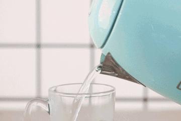 小茂肌诊室∣为什么拼命补水好多年，皮肤还是没变好？