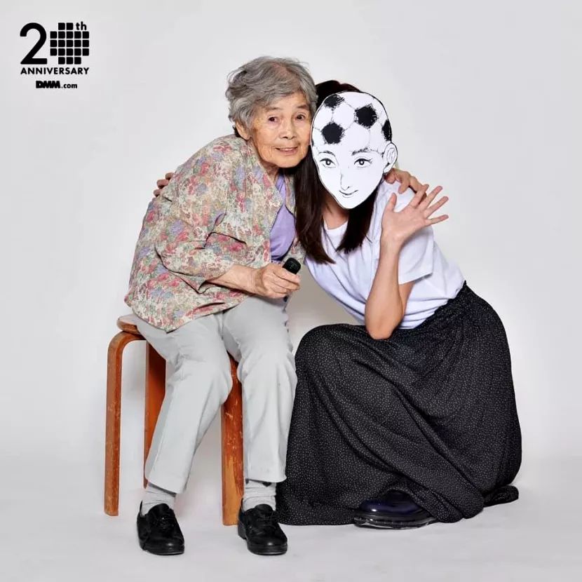 日本老奶奶搞笑摄影,九十多岁的日本奶奶摄影