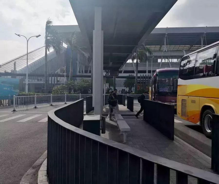 港珠澳直通巴士到香港哪个地方,港珠澳大桥穿梭巴士香港站