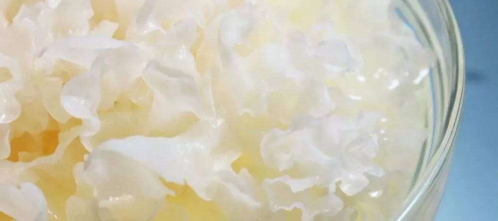 我那个负责十亿项目的清华美女朋友，辞职后亏了一百万，现在在朋友圈卖护肤品……