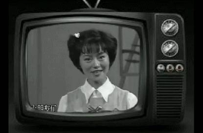 这些如果都看过你已经不再年轻了!周二下午的电视3碟连放的新科VCD……