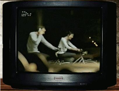 这些如果都看过你已经不再年轻了!周二下午的电视3碟连放的新科VCD……