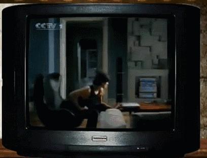 这些如果都看过你已经不再年轻了!周二下午的电视3碟连放的新科VCD……