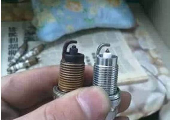 火花塞点火间隙1.1换1.0有影响吗,火花塞为啥需要全套更换