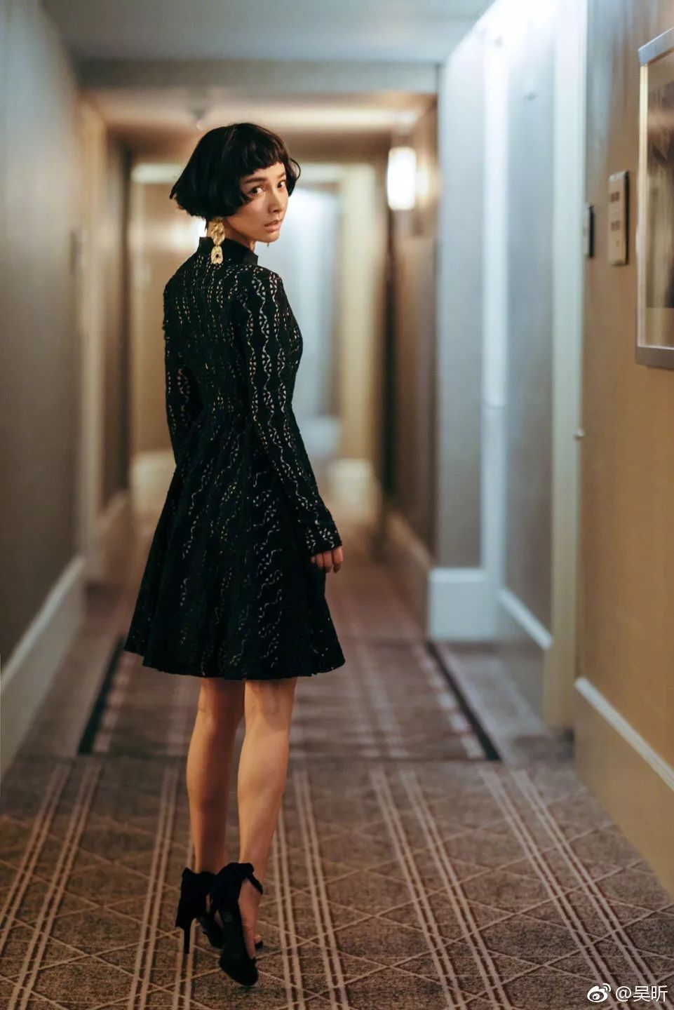 吴昕卖二手衣服被吐槽,吴昕送钟汉良的礼物是真的吗