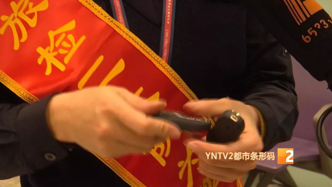 「提醒」机场安检，男子耍了个“小聪明”，结果惨了！