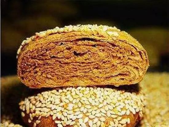 您瞅瞅~咱们老北京的烧饼种类可真不老少