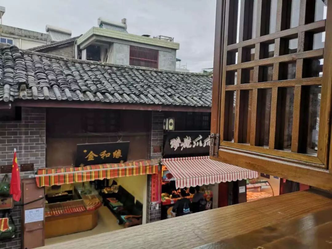 夕阳下的会理古城,漫步古城静谧清晨