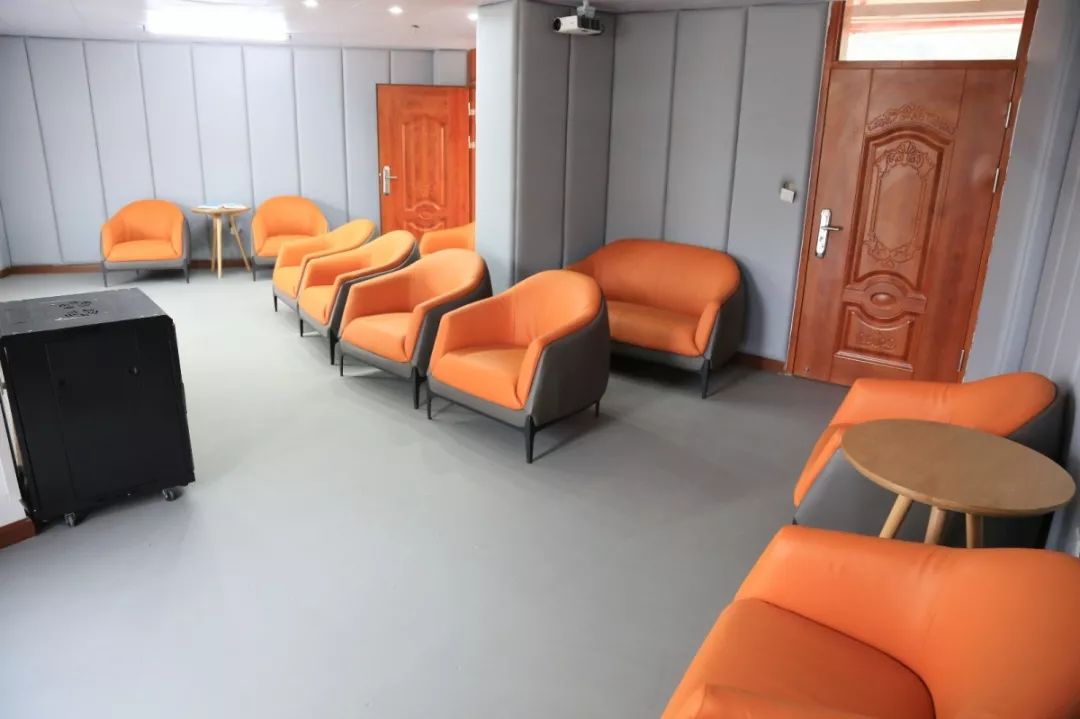 鐧借棨琛楅亾绀句細绂忓埄涓績鎴愮珛鏃堕棿,鐧借棨琛楅亾绀句細绂忓埄涓績