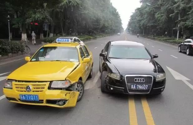 压双黄线扣分能申请免除吗,压双黄扣1分罚多少钱