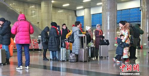 黄牛黄了是怎么回事,春运火车票见证时代大变迁