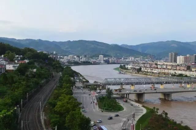 兰渝铁路兰州到重庆有多长时间,兰渝铁路兰州至重庆需要多长时间