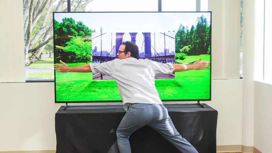 2019CES展上的炫酷设备：可看护家人的夜灯10秒刷完牙的牙刷