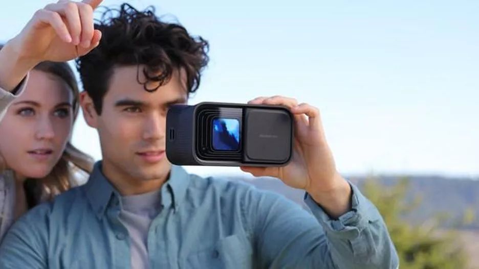 2019CES展上的炫酷设备：可看护家人的夜灯10秒刷完牙的牙刷