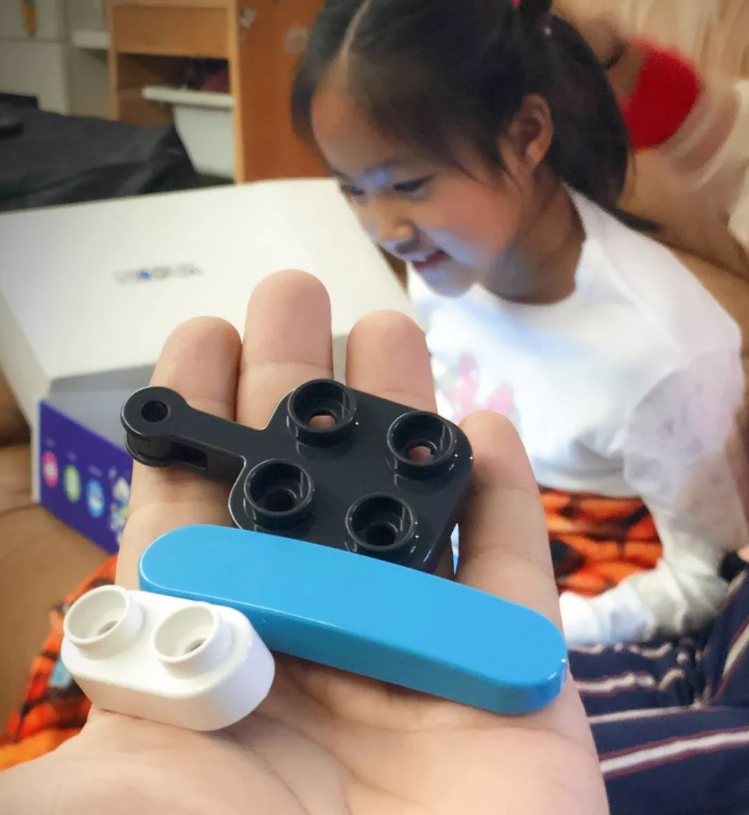 二宝爸探店|魔都市中心新开了一家布鲁可积木店！还请你们带娃免费来体验拼搭~