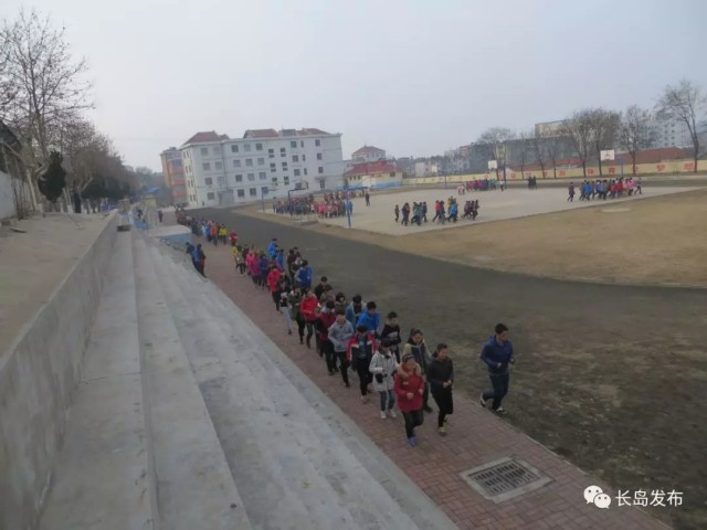 见证青岛的变迁史,见证40年巨变