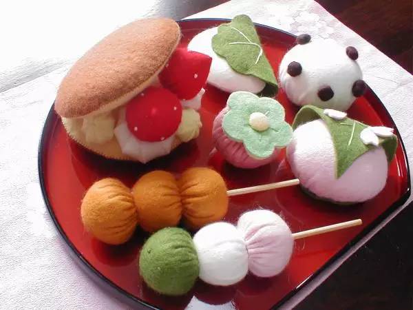 【布艺手工】这么美的花不用十分钟就做了出来！（附图解教程）