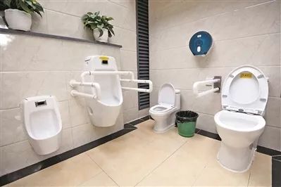 广州的公务员难考么,广州的公办大专学校