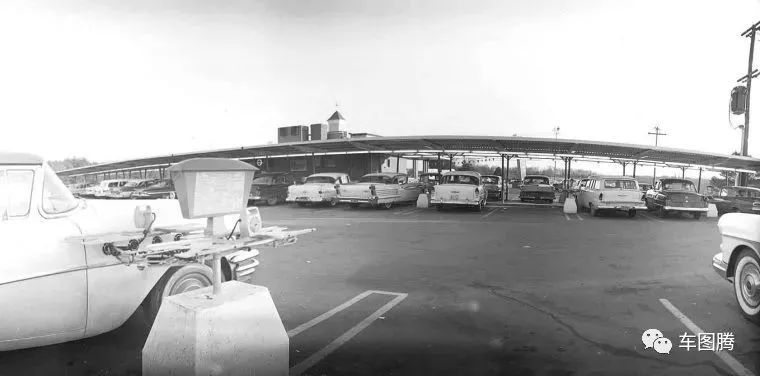 加油站百年演变史：从拖油瓶到女招待，为吸引顾客真是拼了